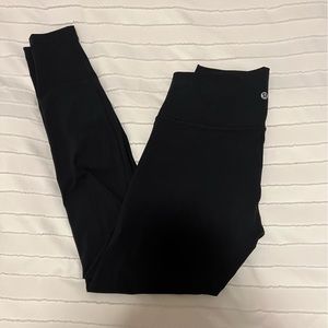 Size 8, Black LuluLemon, Wunder Train High Rise Leggings, 25”
